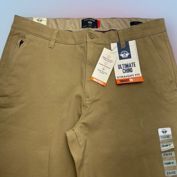 DOCKERS Men’s 33 x 32 Tan ULTIMATE CHINO Pant - Picture 1 of 4